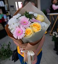 Букет цветов из:  Герберы, Розы и Хризантемы в Чишмах