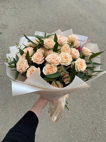 Букет Кремовые розы Латте в Чишмах